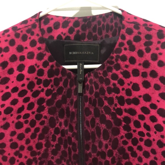 BCBG crop jacket. Worn once - Picture 8 of 9